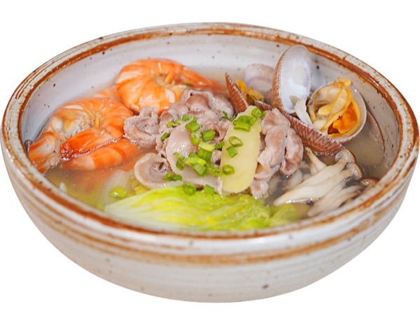 Rice Vermicelli Pork Soup with Seafood