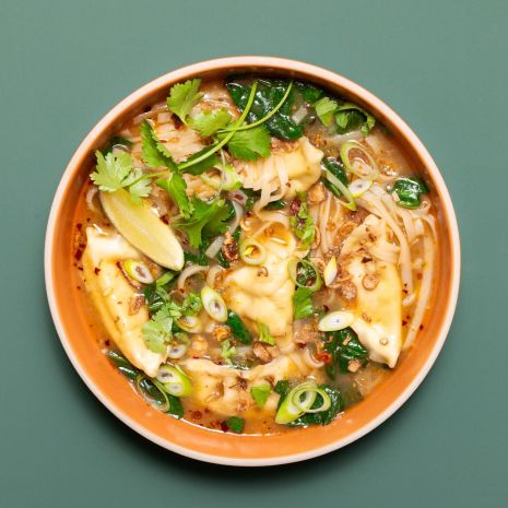 Simple Dumpling Hotpot with Noodles