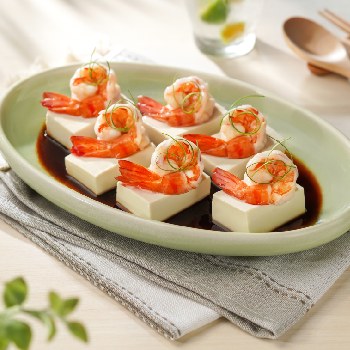 Steamed Tofu with Shrimps in Salt Reduced