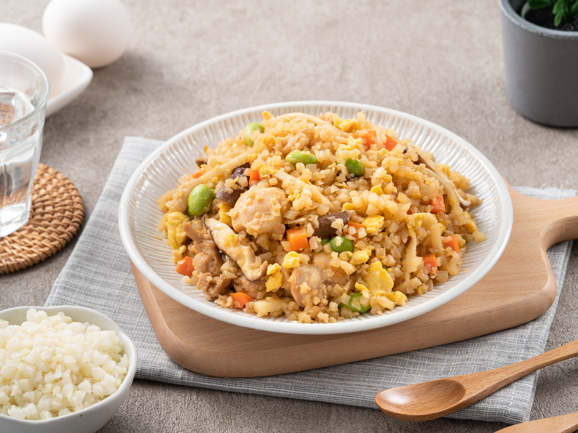 竹筍雞腿炒花椰菜米