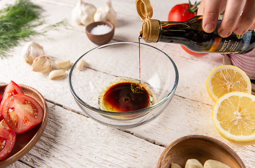 Recipe Mediterranean Tomato Salad with Fresh Herbs_Step 2