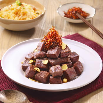 Tumisan Tenderloin daging sapi potong dadu dengan saus XO