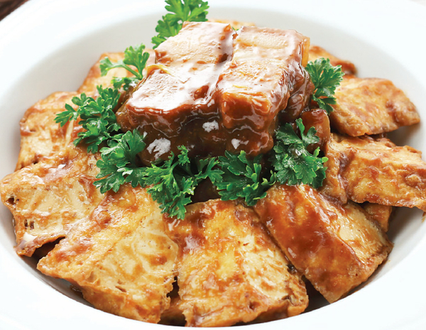 Tahu Goreng dan Babi dengan Saus Kedelai