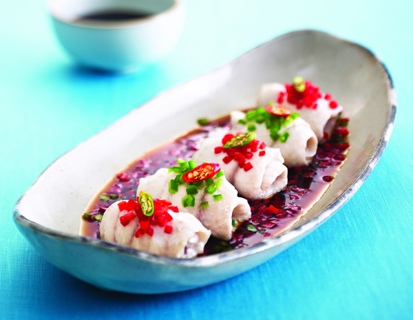 Ikan Kukus gulung dalam Saus Kedelai  Musiman untuk Seafood