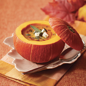 부라타를 곁들인 호박크림수프