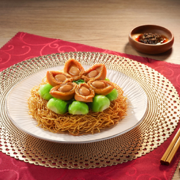 Fried Noodles with Abalone & Shanghai White Cabbage