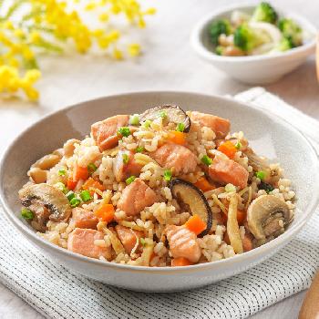 Japanese Seasoned Rice with Salmon, Wild Mushrooms and Dried Scallops_350