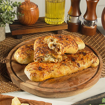 A char siu chicken recipe served inside a chicken bake recipe.