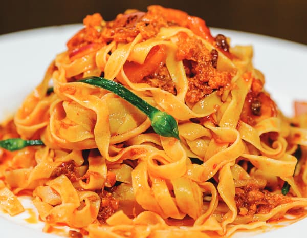 HK_recipe_600_XO醬辣肉腸闊條麵