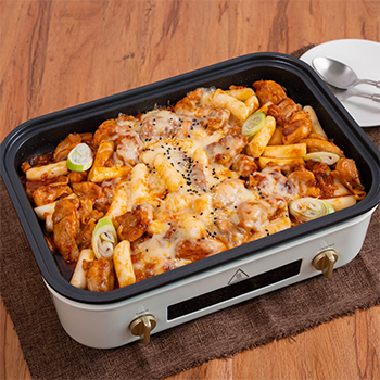 Korean Spicy Chicken Cheese Rice Cake