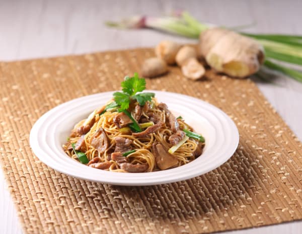 Braised Egg Noodles with Oyster Sauce
