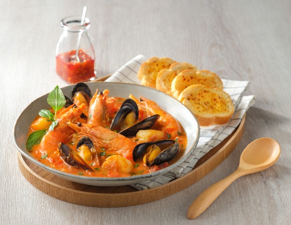 Spicy Tomato Seafood Stew with Garlic Bread