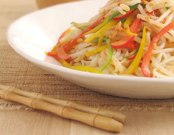ピーナツだれの和え麺