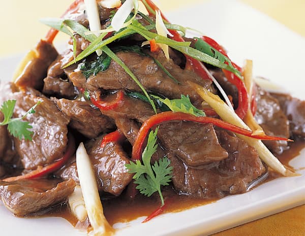 牛肉のオイスターソース炒め