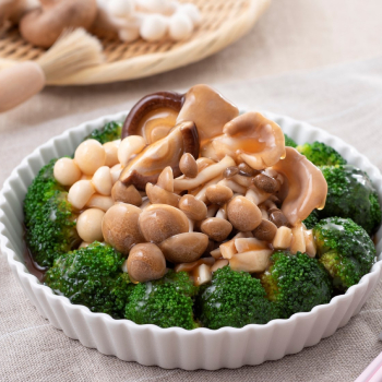 Broccoli with Mixed Mushrooms in Abalone Sauce