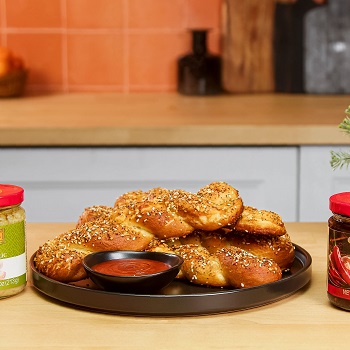 Recipe Spicy Chicken Pretzel Twists S