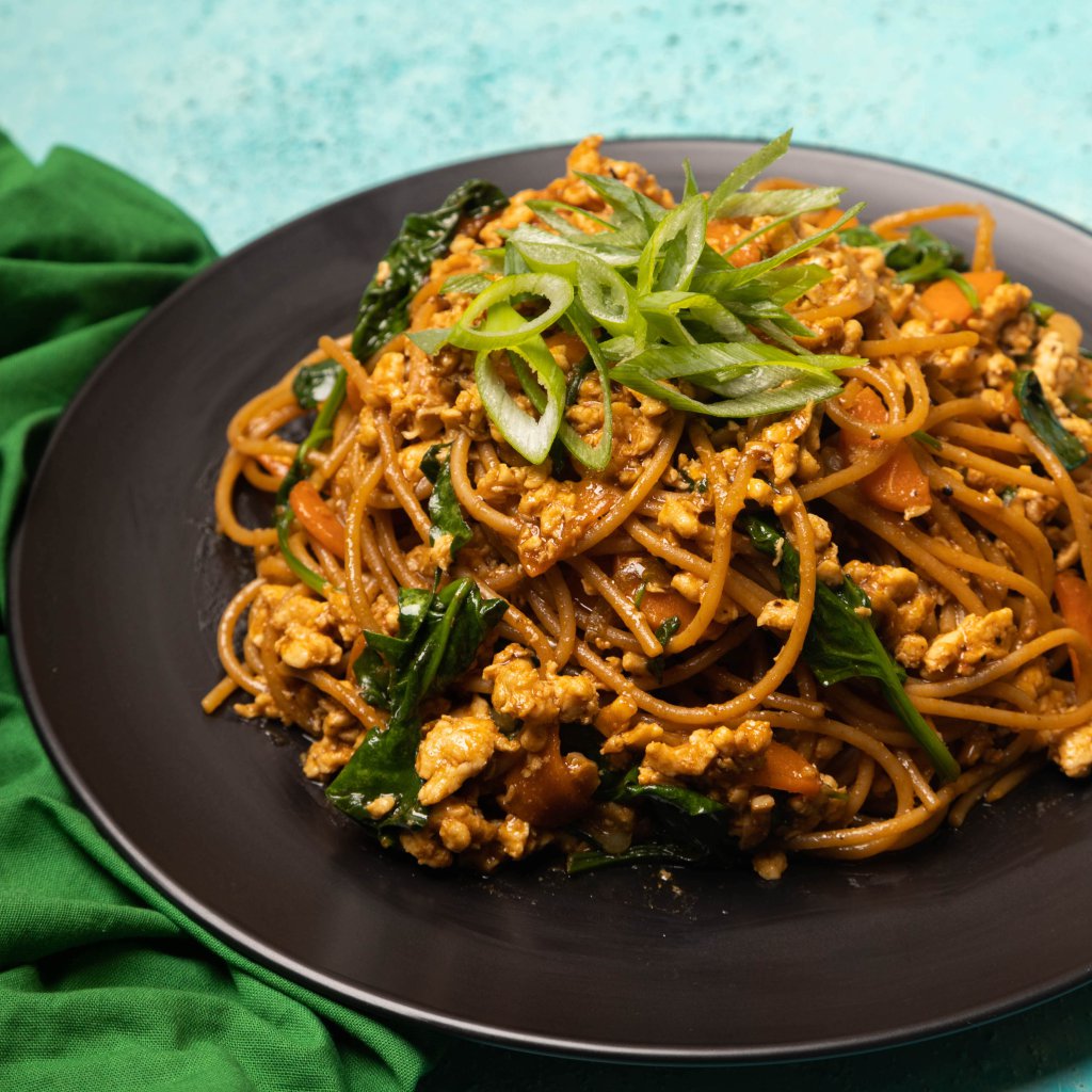 Saucy Chicken Noodles