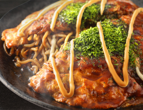 Spicy Hiroshima Style Okonomiyaki_600x465